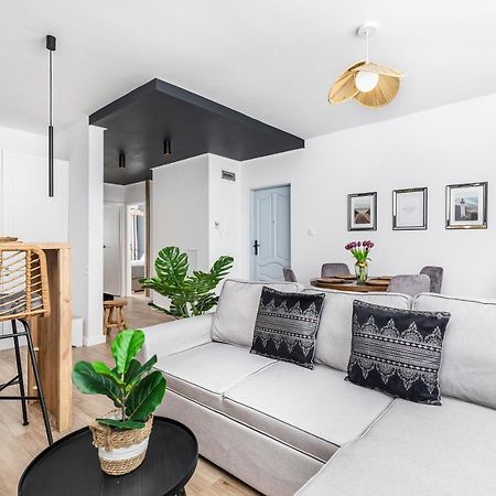 City View Apartment By Noclegi Renters 斯维诺乌伊希切 外观 照片