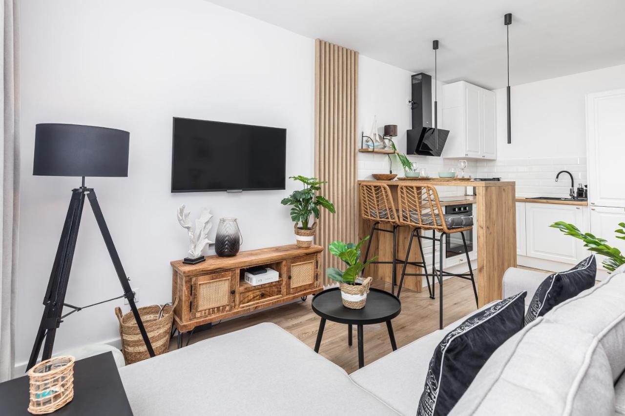 City View Apartment By Noclegi Renters 斯维诺乌伊希切 外观 照片